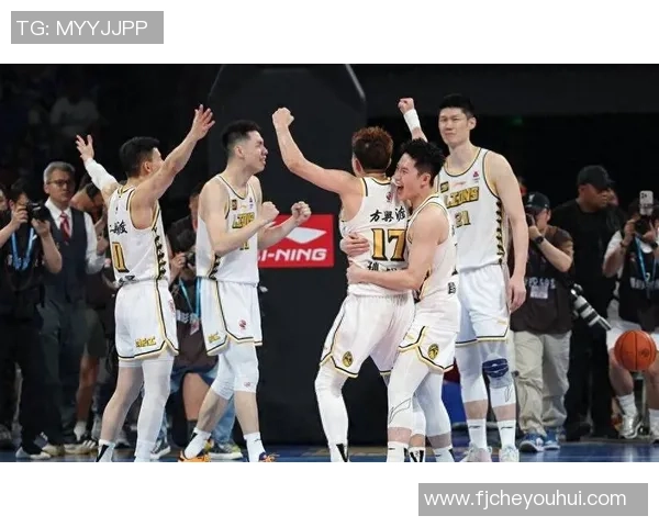 2020年7月3日CBA精彩对决山东队与吉林队的巅峰之战回顾 2020年7月3日CBA精彩对决山东队与吉林队的巅峰之战回顾